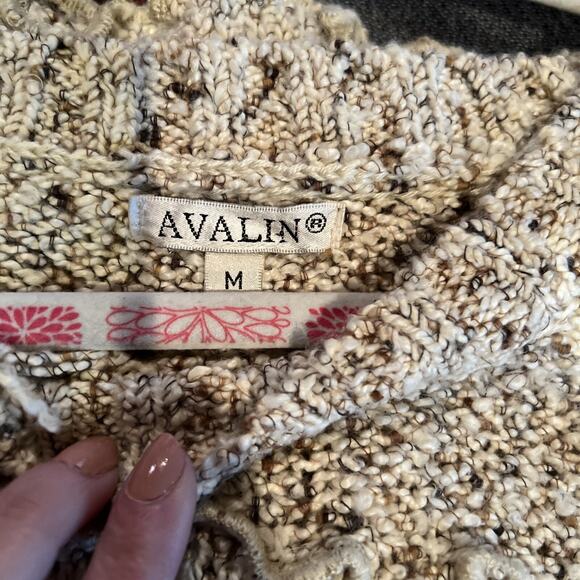 AVALIN Sweater Womens M White Crocheted BOHO Layer Easy Fit Crew Collar - Picture 10 of 10